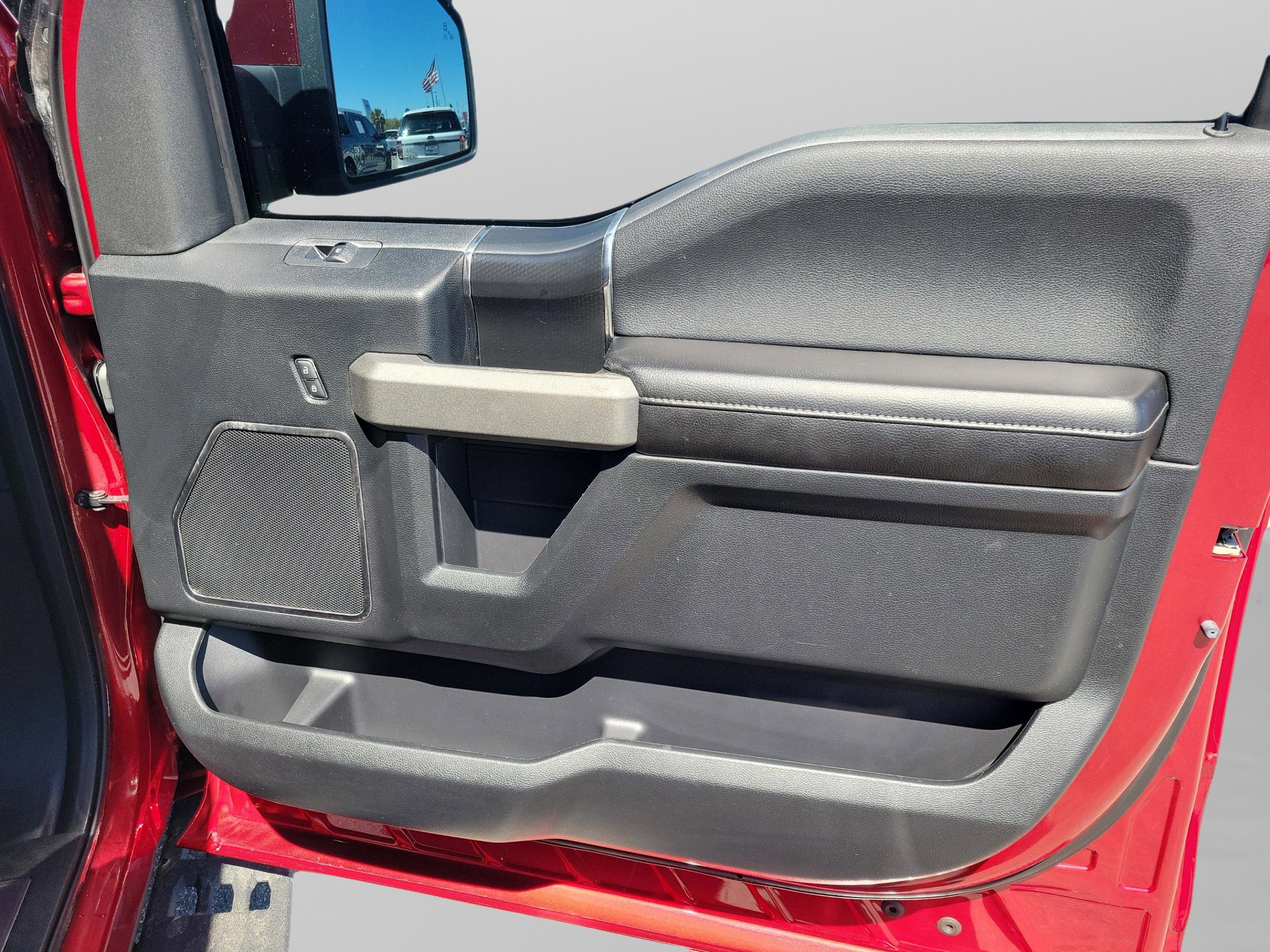 Certified 2018 Ford F150 Raptor w/ Equipment Group 802A Luxury image 29