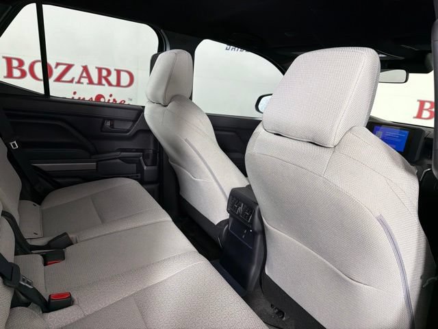 Used 2025 Toyota 4Runner SR5 AWD/4WD image 19