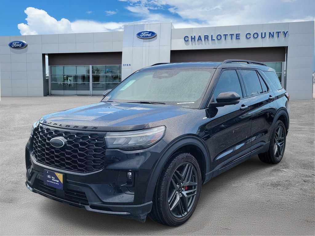 Certified 2025 Ford Explorer ST-Line w/ Premium Package RWD image 2