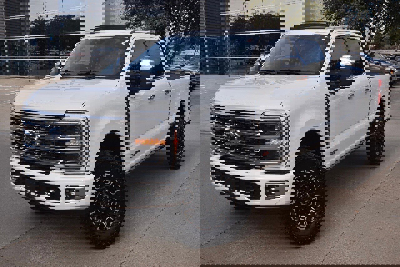 Certified 2024 Ford F250 Platinum image 3
