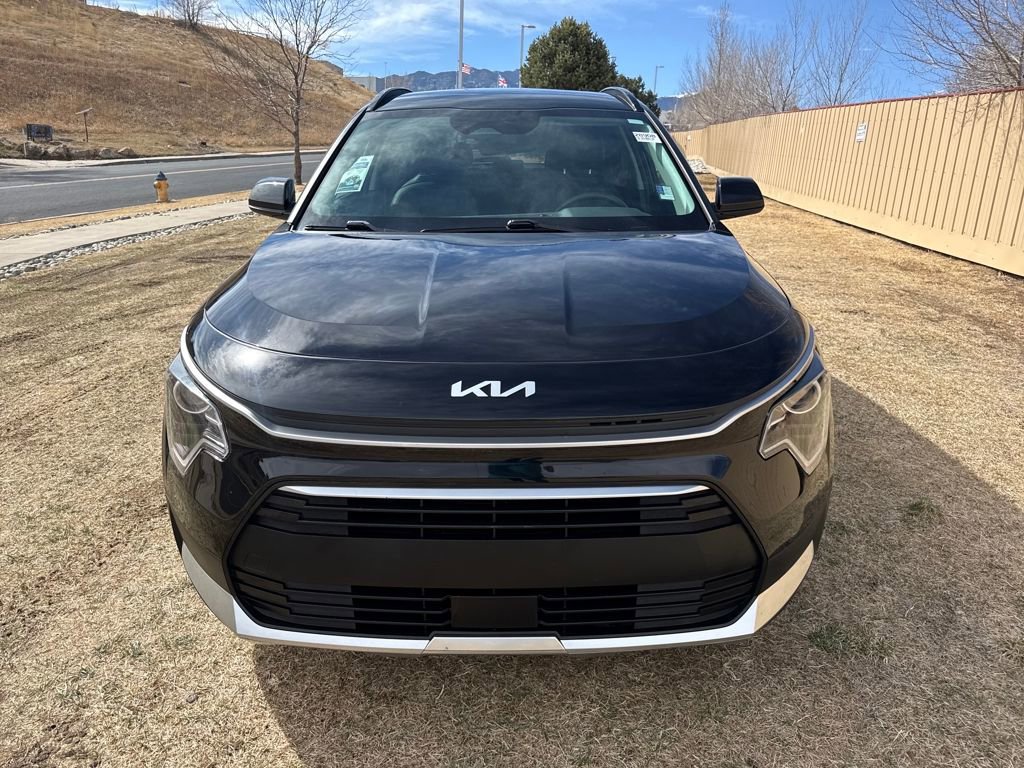 Used 2023 Kia Niro EX image 8