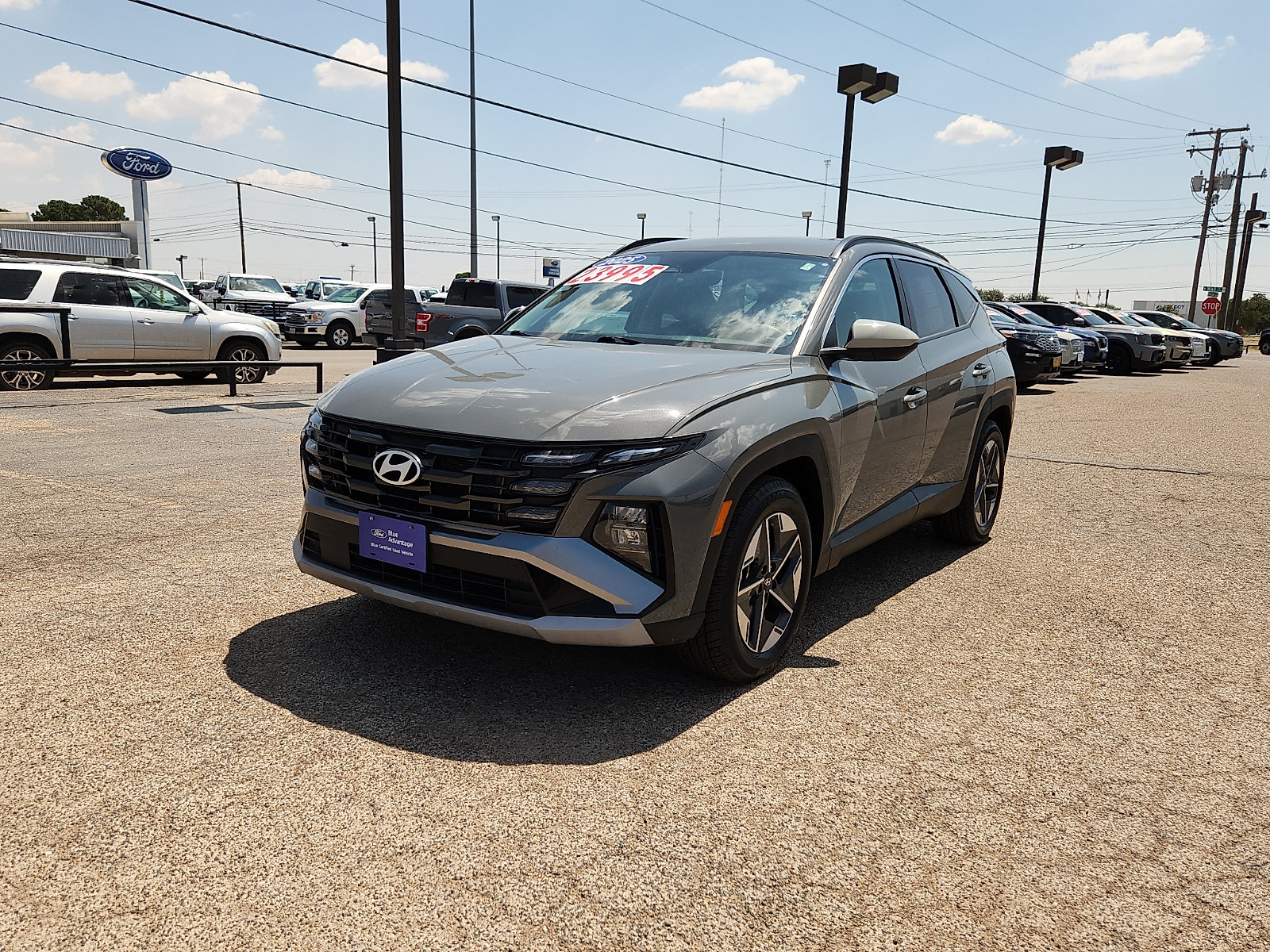 Used 2025 Hyundai Tucson SEL FWD image 3