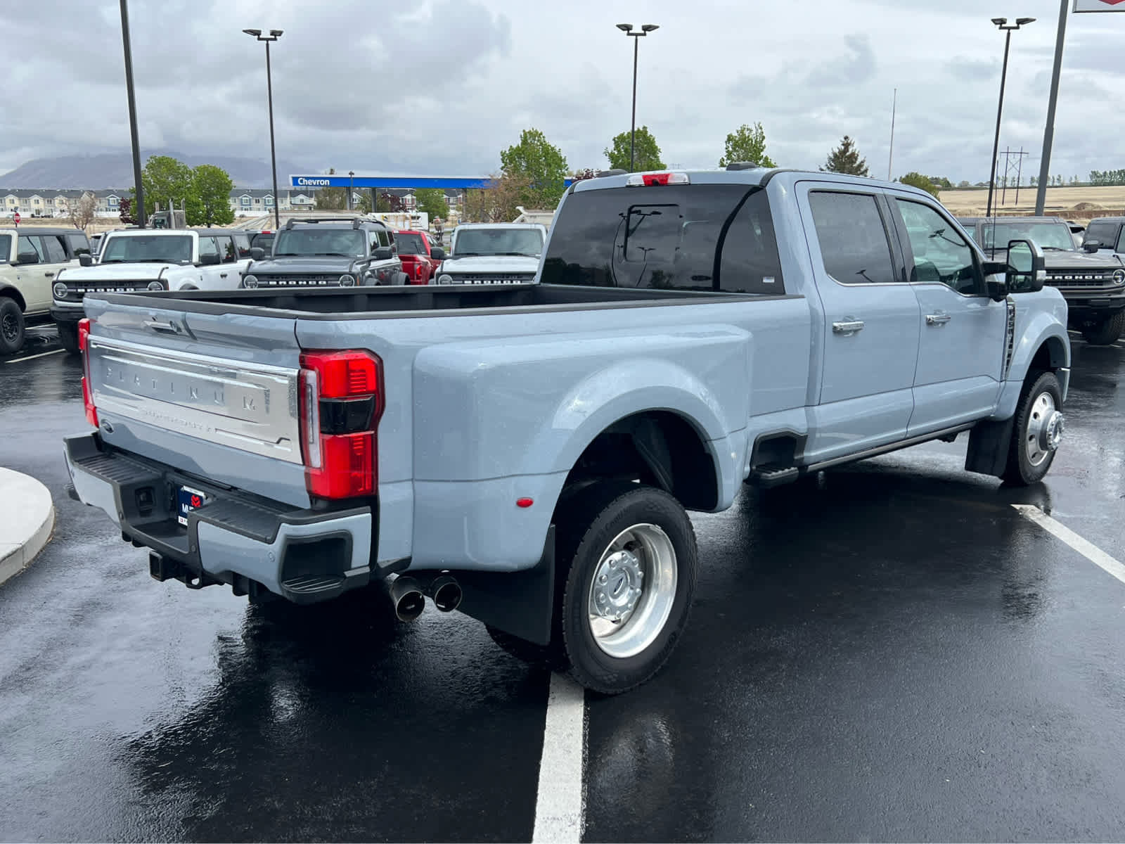 Certified 2024 Ford F450 Platinum w/ FX4 Off-Road Package AWD/4WD image 7