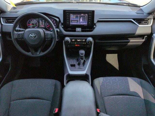 Used 2020 Toyota RAV4 XLE AWD/4WD image 15
