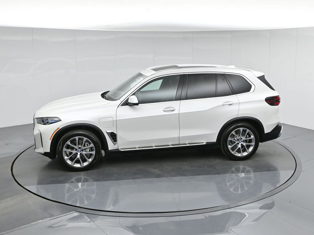 Used 2025 BMW X5 xDrive50e image 26