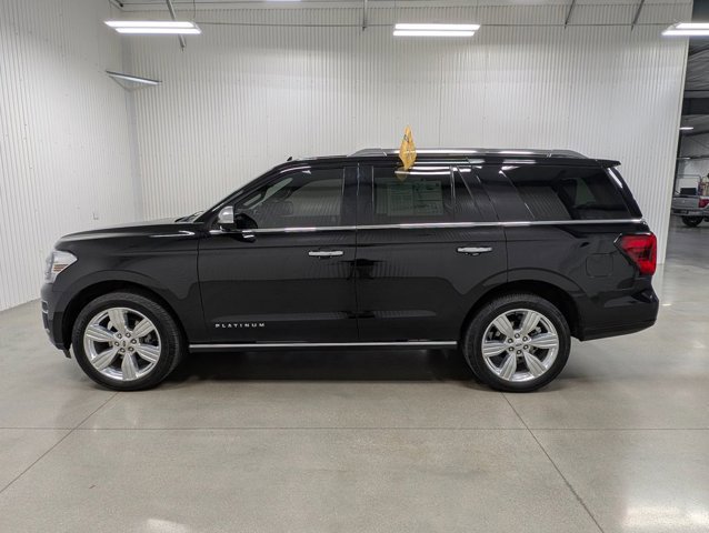 Certified 2022 Ford Expedition Platinum image 4