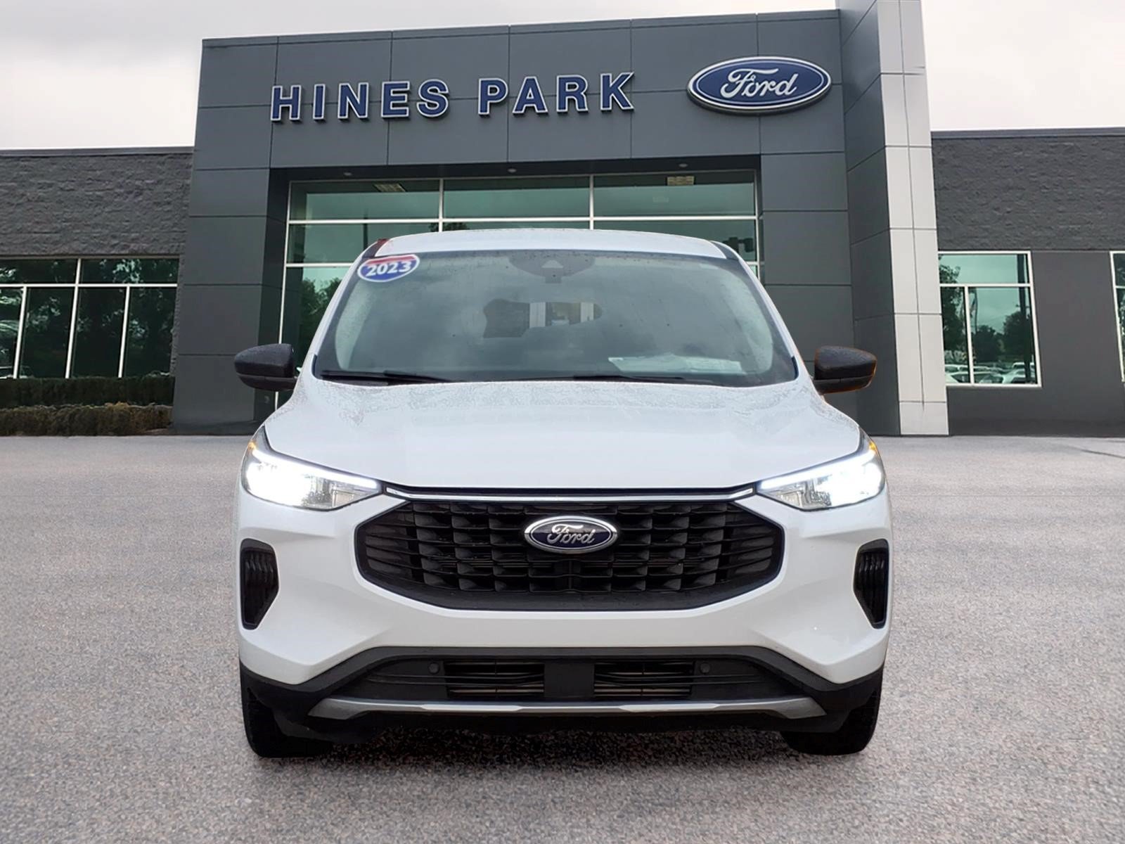 Certified 2023 Ford Escape Active AWD/4WD image 2