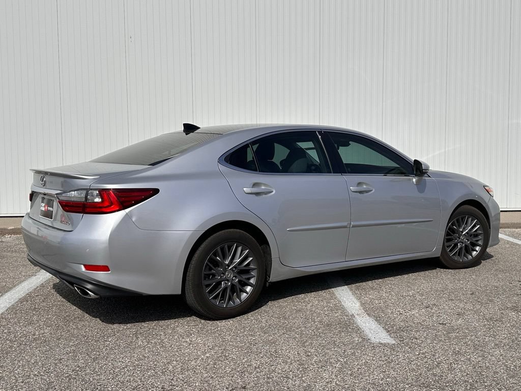 Used 2018 Lexus ES 350 w/ Navigation System Package FWD image 6