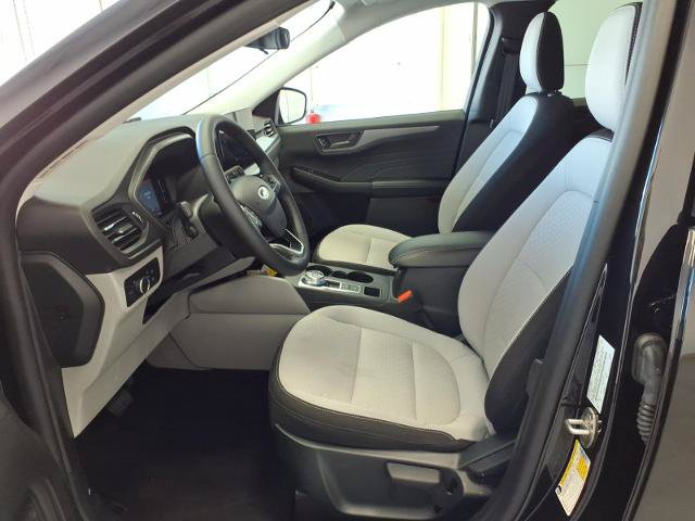 Certified 2025 Ford Escape Active w/ Tech Pack #1 FWD image 10