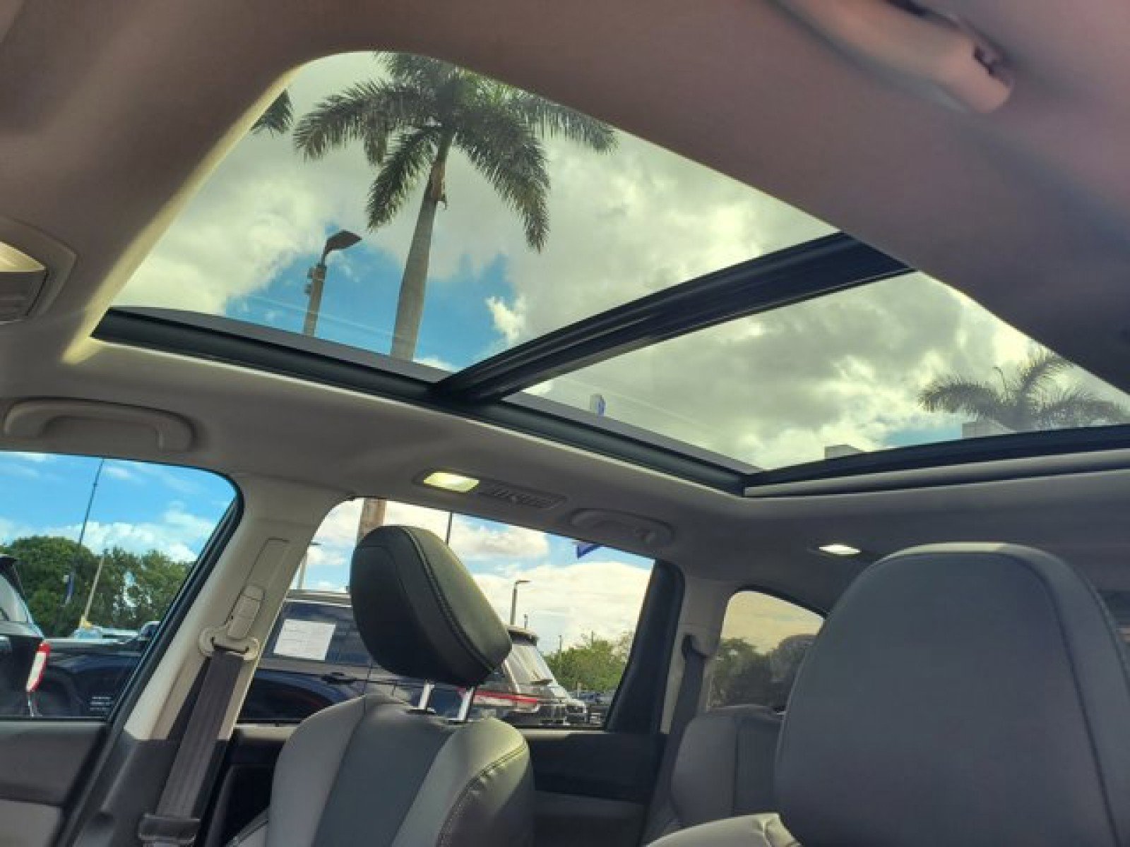 Used 2023 Subaru Ascent Onyx Edition Limited image 12