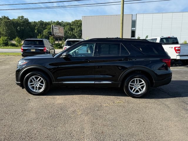 Certified 2025 Ford Explorer Active AWD/4WD image 8