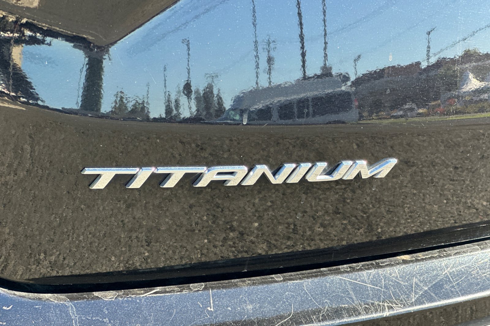 Certified 2022 Ford Edge Titanium AWD/4WD image 25