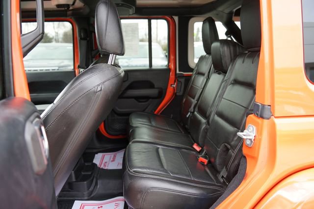 Used 2019 Jeep Wrangler Unlimited Sahara w/ Quick Order Package 24M Moab AWD/4WD image 8