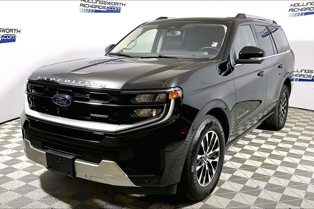 Certified 2025 Ford Expedition Platinum AWD/4WD image 1
