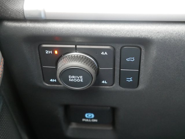 Certified 2025 Ford Expedition Active AWD/4WD image 19