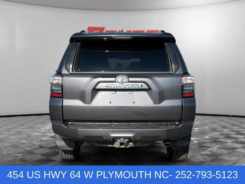 Used 2021 Toyota 4Runner SR5 Premium AWD/4WD image 4