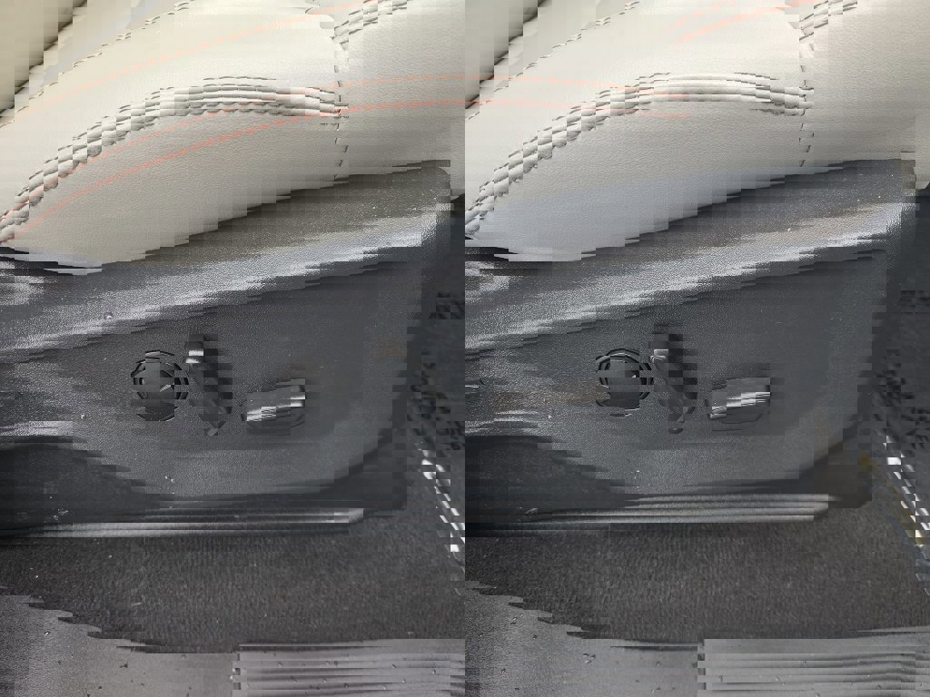 Certified 2025 Ford Expedition Active image 35