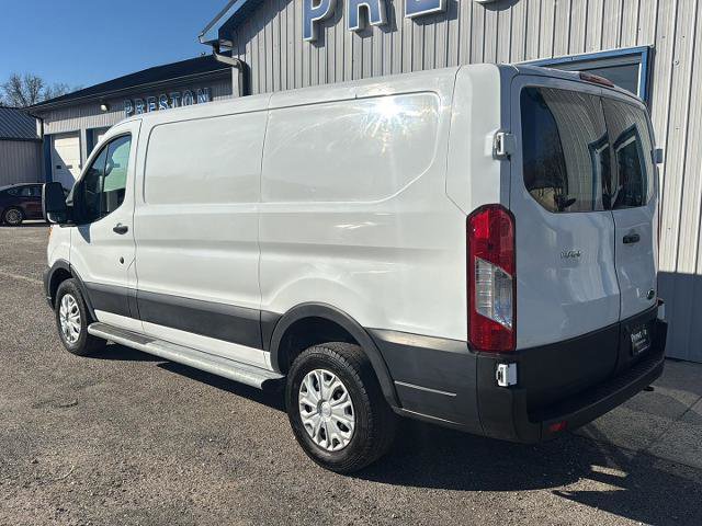 Certified 2022 Ford Transit 250 w/ Exterior Upgrade Package image 3