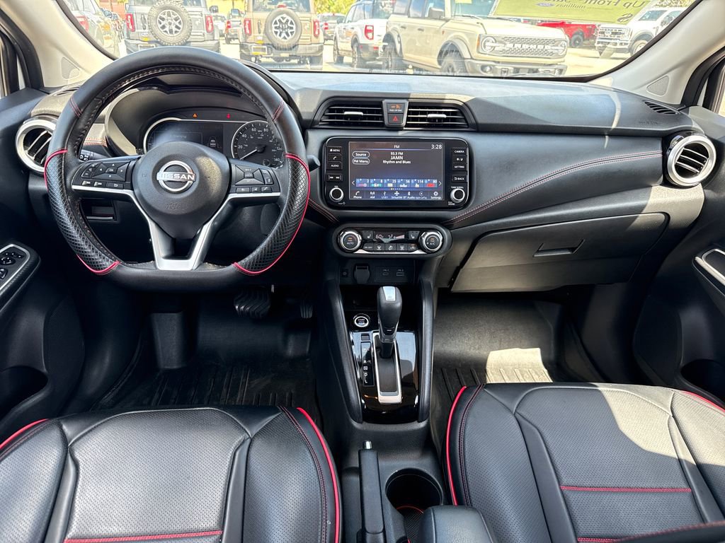 Used 2024 Nissan Versa SR w/ Electronics Package FWD image 5