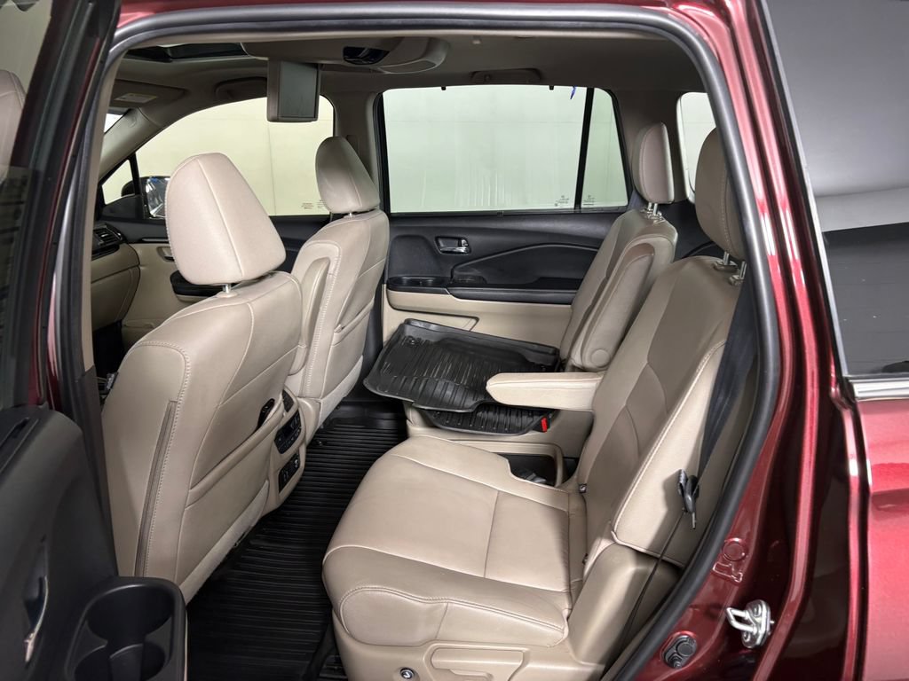 Used 2022 Honda Pilot Touring image 30