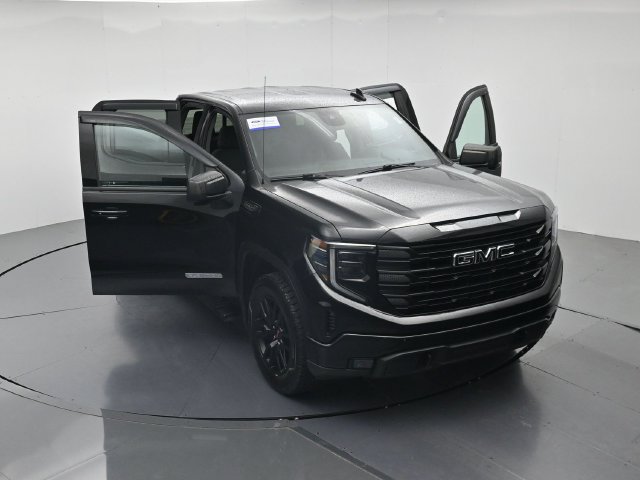 Used 2022 GMC Sierra 1500 Elevation w/ Preferred Package AWD/4WD image 44