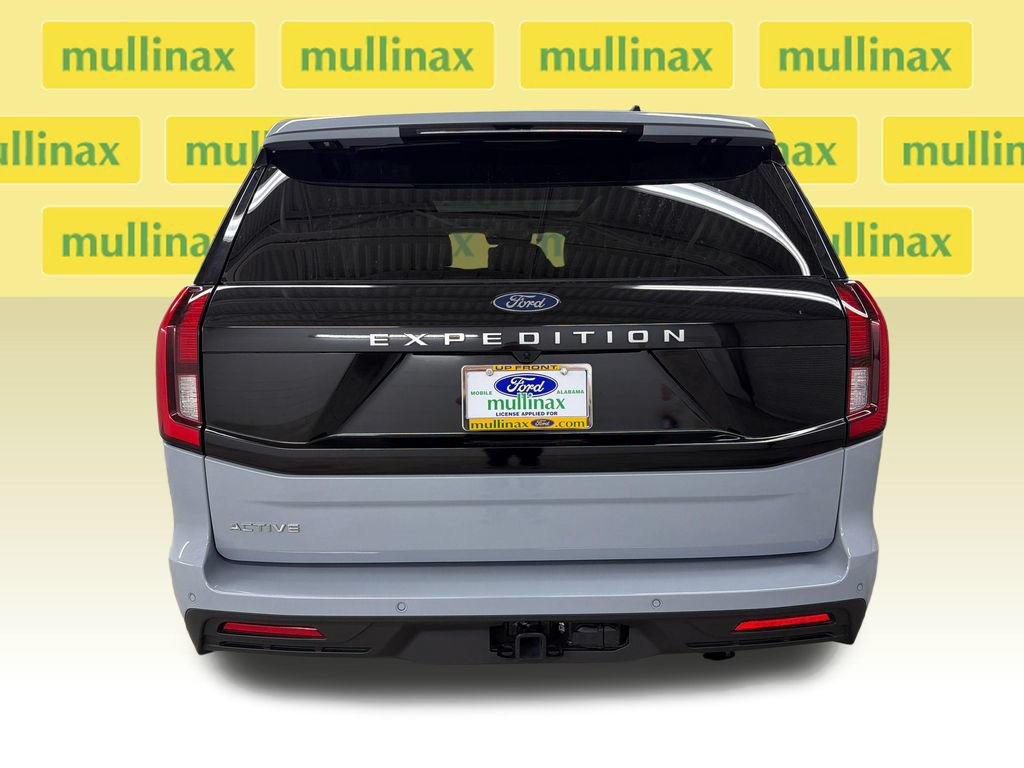 Certified 2025 Ford Expedition Active RWD image 9
