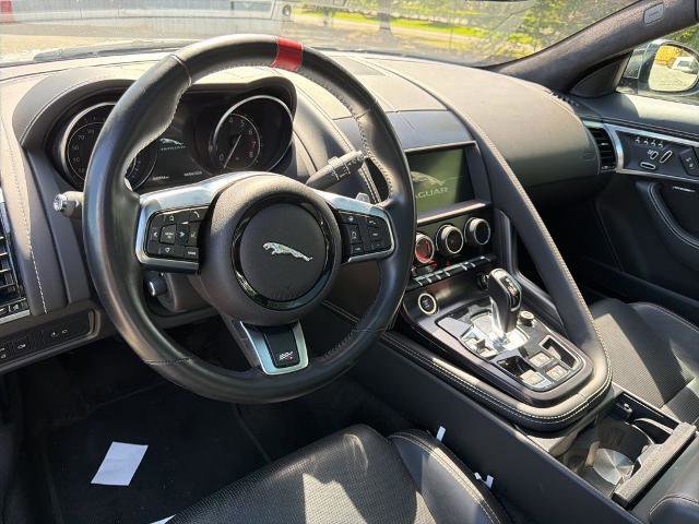 Used 2020 Jaguar F-TYPE Checkered Flag image 9