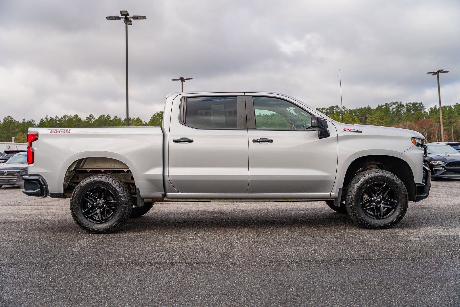 Used 2021 Chevrolet Silverado 1500 LT Trail Boss w/ Convenience Package II image 8