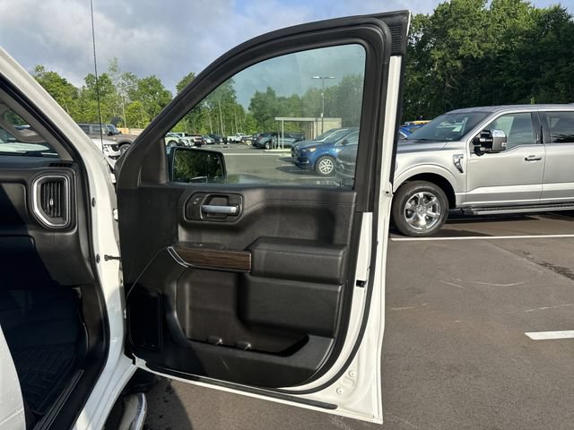Used 2021 Chevrolet Silverado 1500 LT w/ Z71 Off-Road Package AWD/4WD image 13