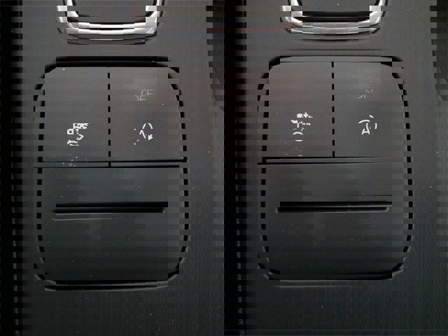 Certified 2022 Ford Escape SE w/ Cold Weather Package image 19