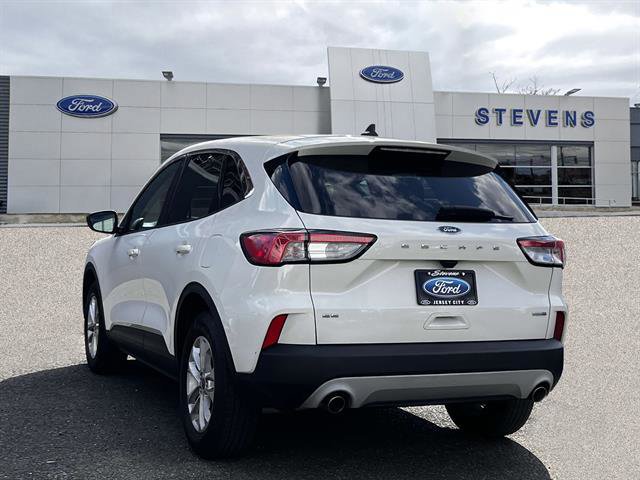 Certified 2020 Ford Escape SE image 5