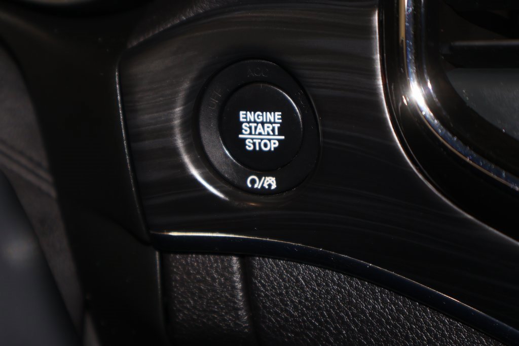 Used 2020 Jeep Grand Cherokee Limited image 30