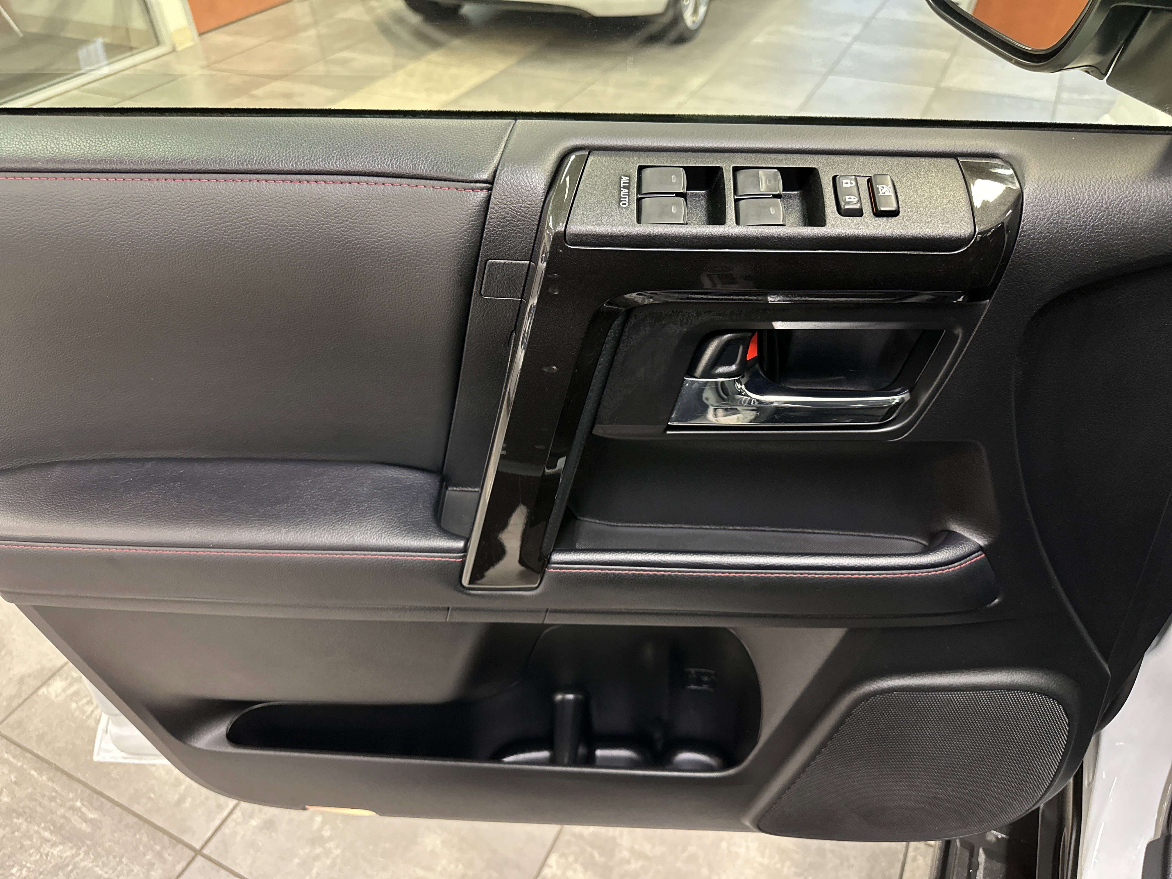 Used 2024 Toyota 4Runner TRD Off-Road Premium image 22