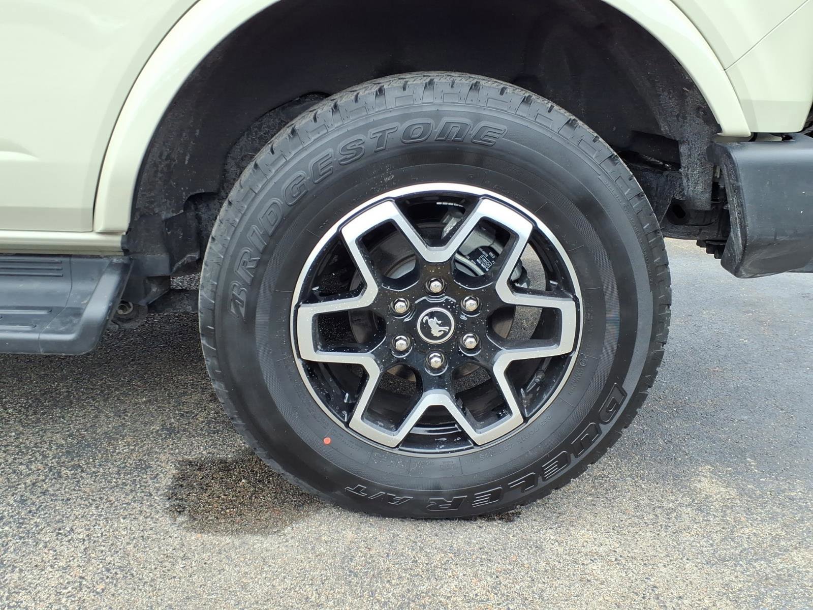 Certified 2025 Ford Bronco Outer Banks image 7