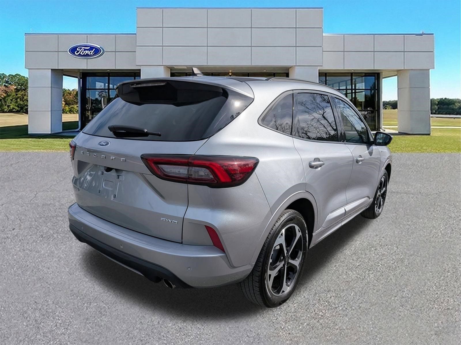 Certified 2023 Ford Escape ST-Line Select w/ Tech Pack #1 AWD/4WD image 4