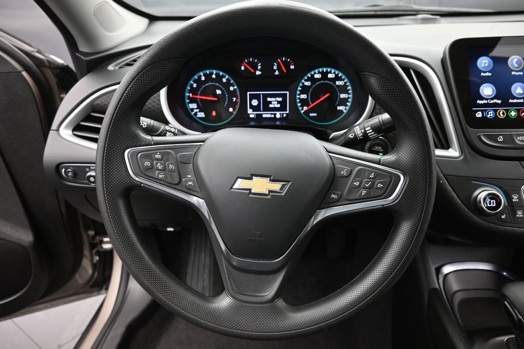 Used 2025 Chevrolet Malibu LT FWD image 14