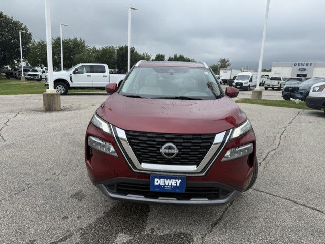 Used 2023 Nissan Rogue SL AWD/4WD image 2
