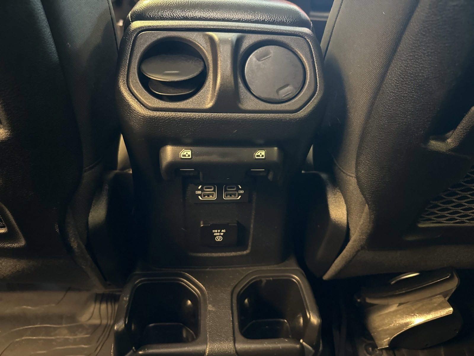 Used 2022 Jeep Gladiator Rubicon w/ Cold Weather Group image 29