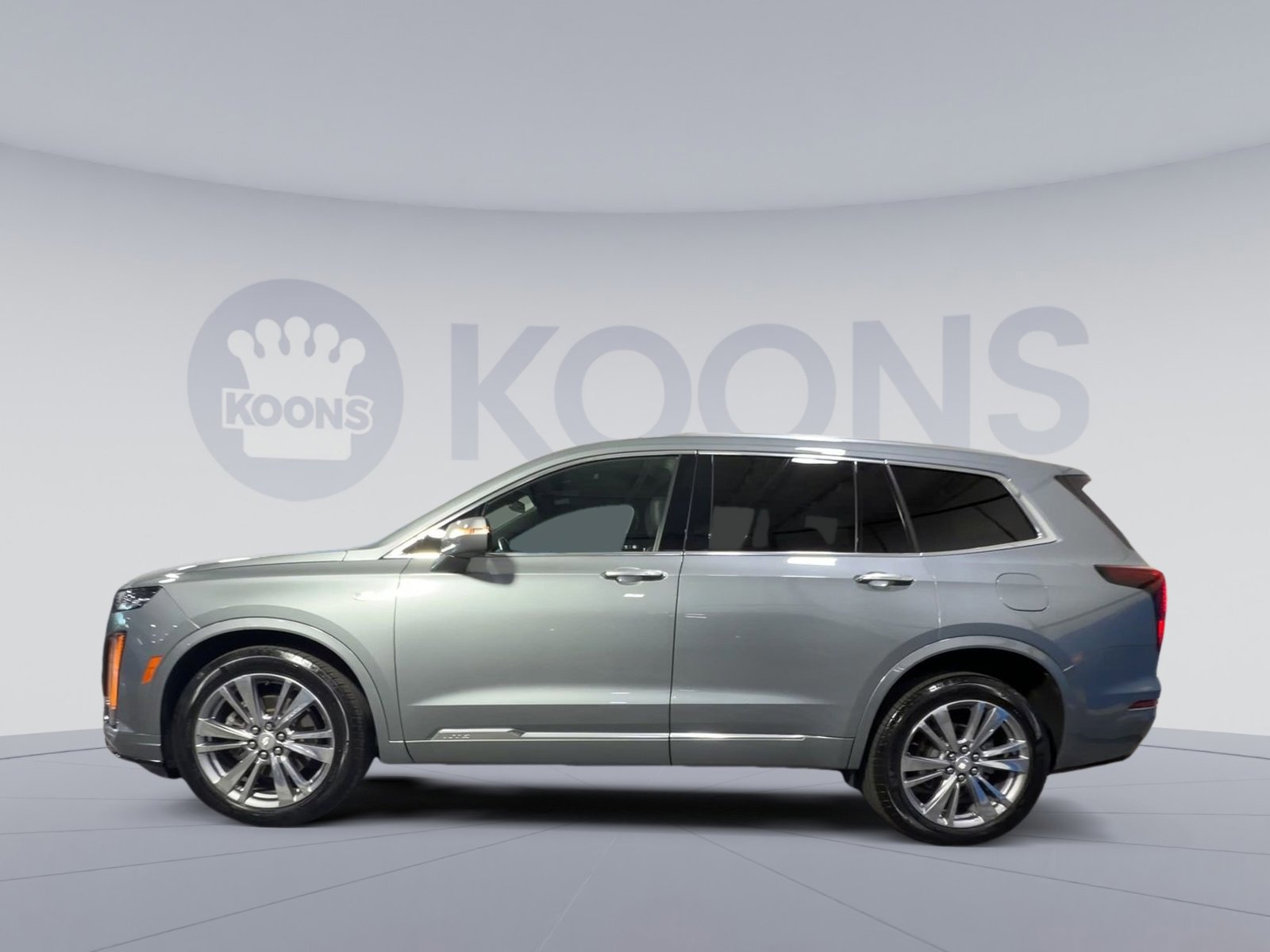 Used 2023 Cadillac XT6 Premium Luxury AWD/4WD image 4