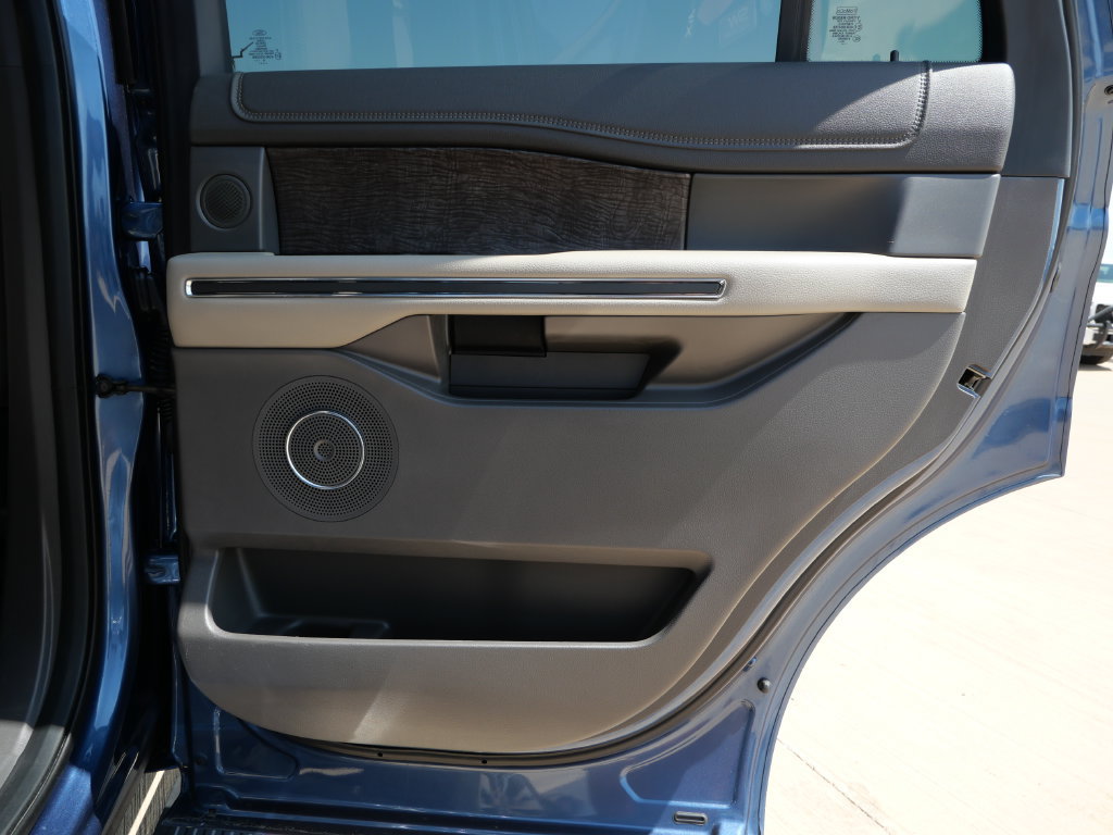 Certified 2020 Ford Expedition Limited w/ Equipment Group 302A AWD/4WD image 9