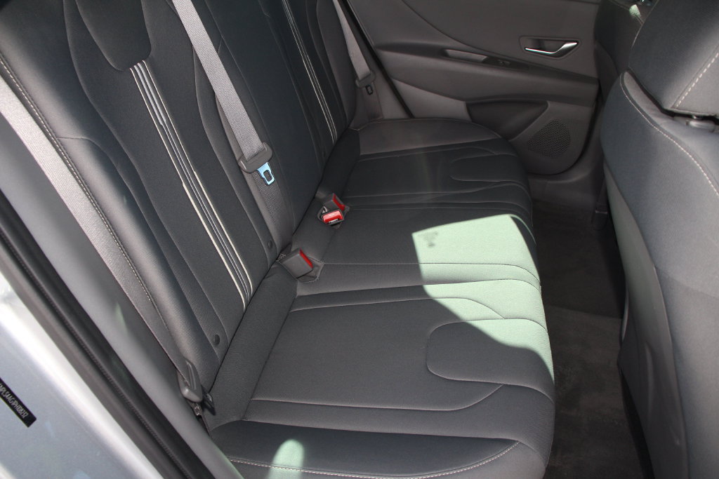 Used 2023 Hyundai Elantra SEL w/ Convenience Package FWD image 25