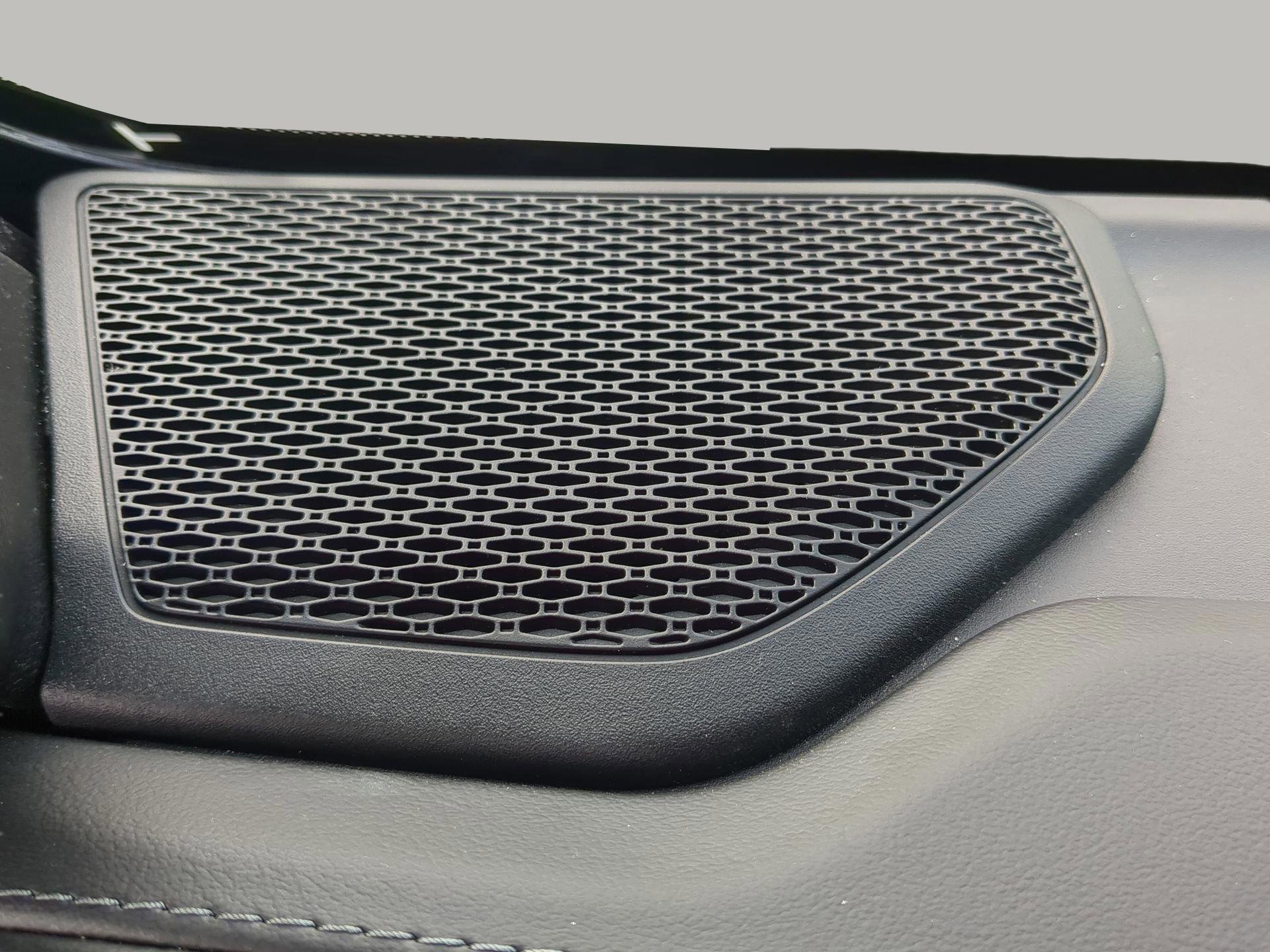 Used 2025 Jeep Wrangler Rubicon w/ Convenience Group image 48