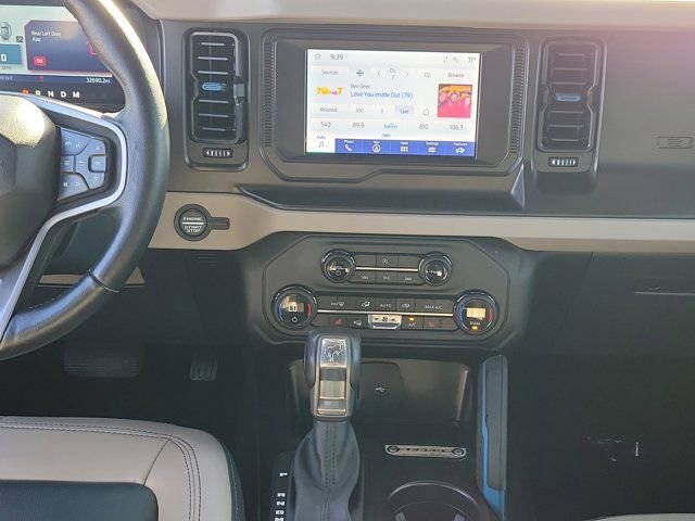Certified 2023 Ford Bronco Wildtrak AWD/4WD image 20