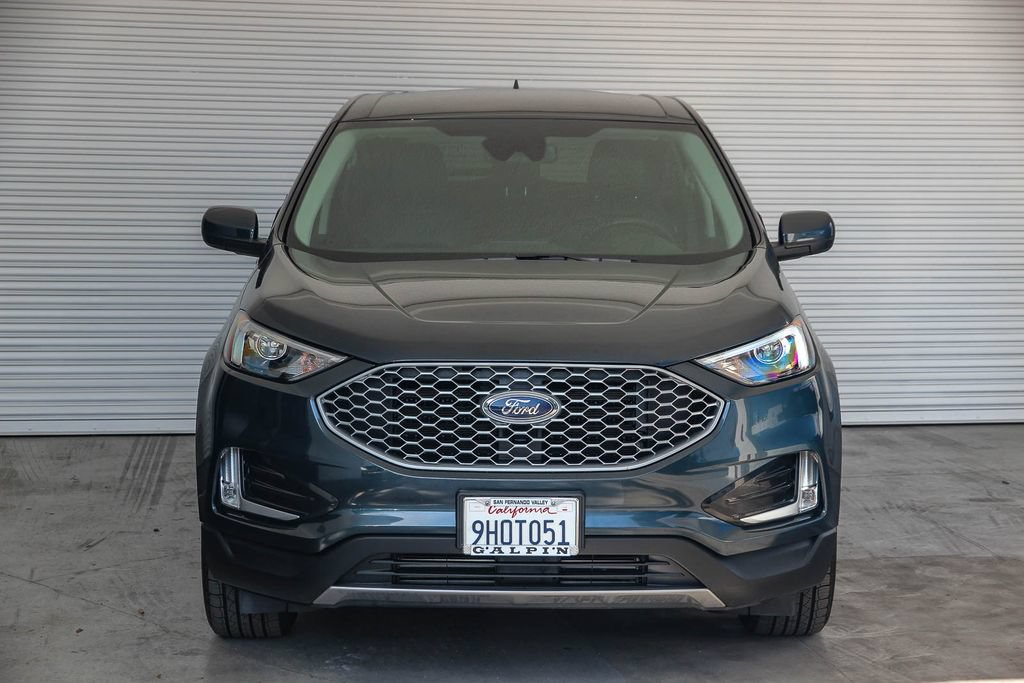 Certified 2023 Ford Edge SEL w/ Convenience Package AWD/4WD image 2