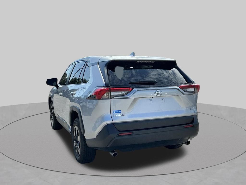 Used 2022 Toyota RAV4 LE FWD image 8
