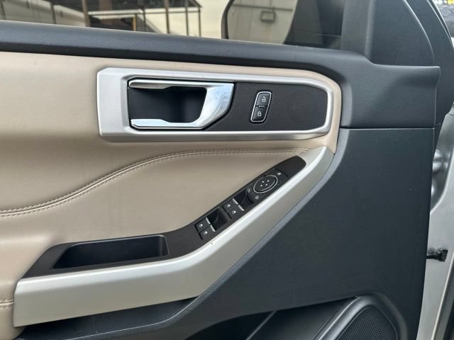 Certified 2021 Ford Explorer XLT w/ Equipment Group 202A AWD/4WD image 17