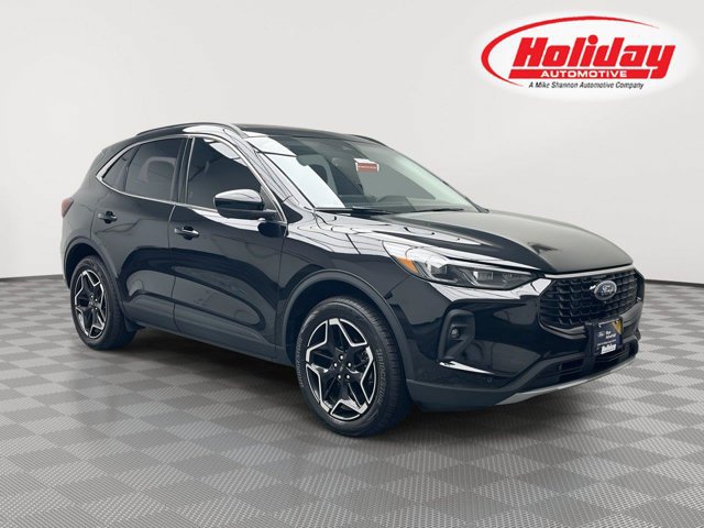 Certified 2025 Ford Escape Platinum w/ Premium Technology Package AWD/4WD image 1