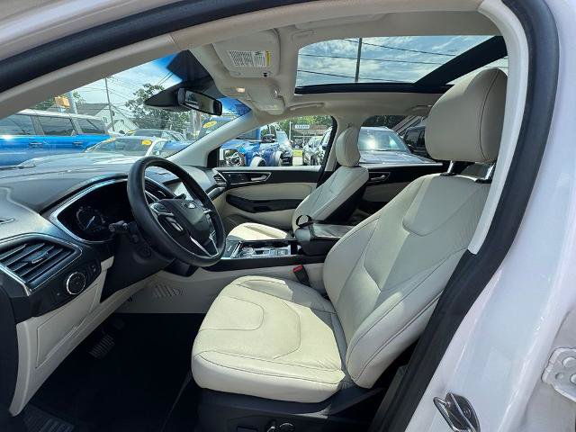 Certified 2019 Ford Edge Titanium w/ Equipment Group 301A AWD/4WD image 12