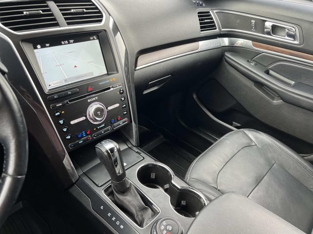 Certified 2017 Ford Explorer Limited AWD/4WD image 29