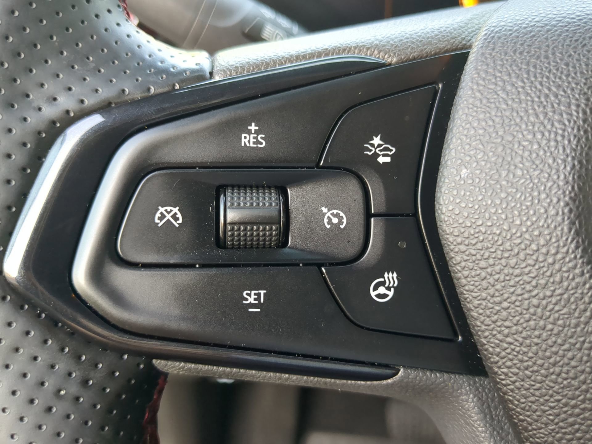 Used 2025 Chevrolet TrailBlazer RS w/ Convenience Package FWD image 65